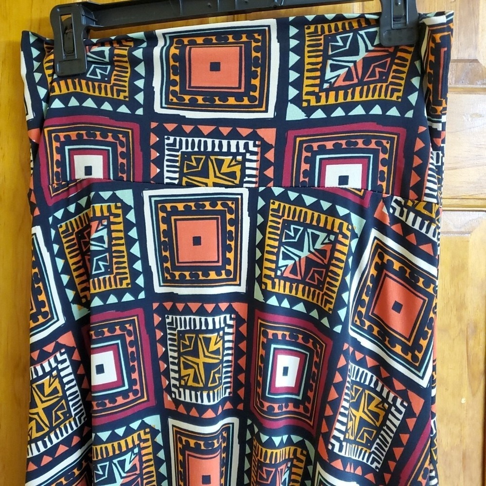 LuLaRoe S Maxi‎ Skirt Women Multicolor Geometric Tribal Print Boho Long Skirt